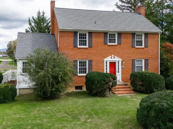 2061 Chase Ave, Waynesboro, VA 22980