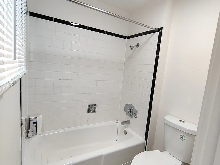 Creekside — Photo 13