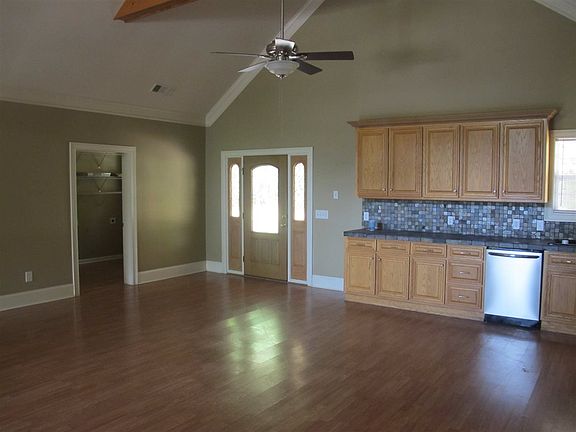 3rd image of 103 S Hidden Lake Dr