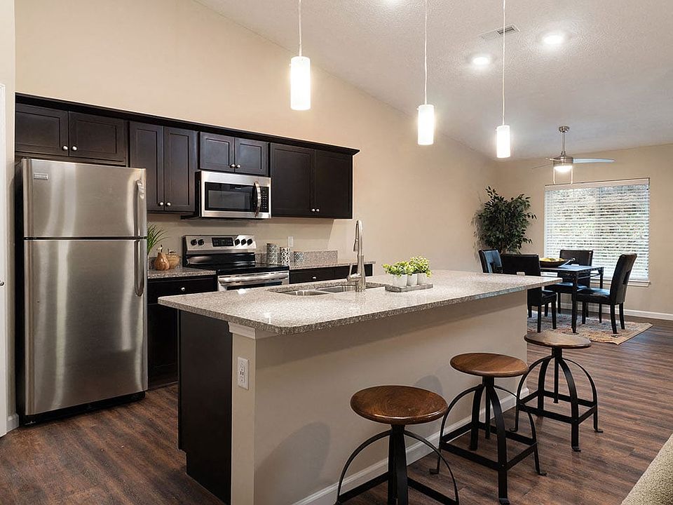 Get a Large Island in Our Willowood Floor Plan