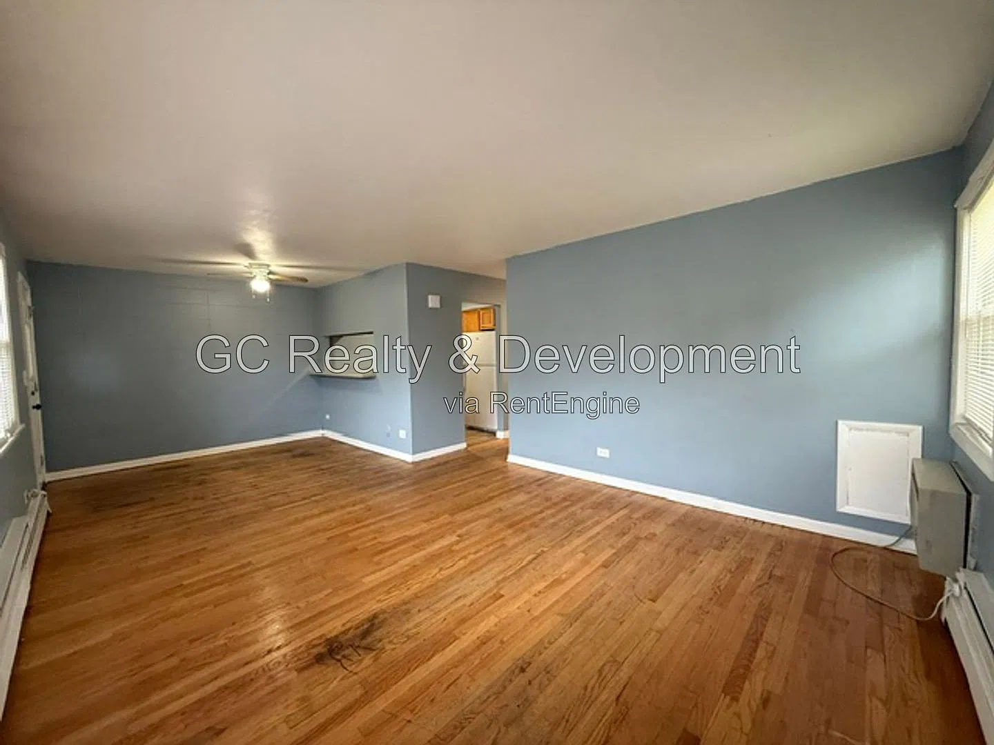 2 bed, 1.0 bath, 1115 sqft, $1,450 — Photo 3