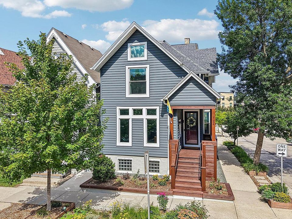 1st image of 724 E Pearson STREET