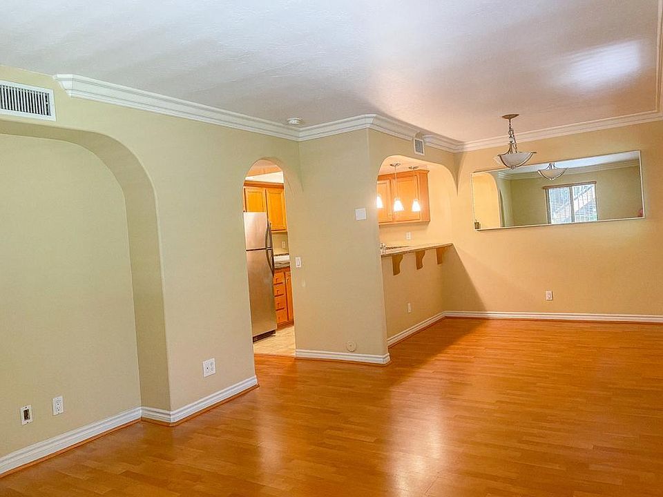 1st image of 2768 B St Unit 117