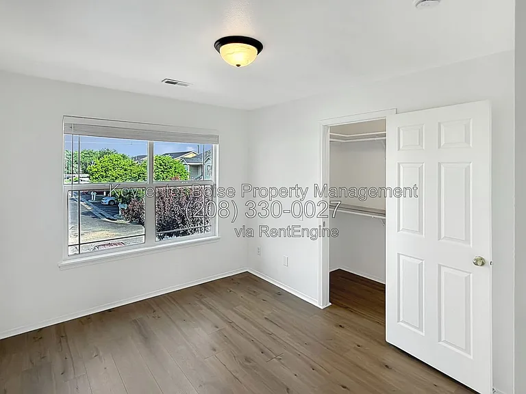 2111 E White Oak Ct #201 — Photo 14