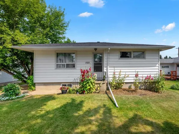1522 S 20th Ave, Didsbury, AB T0M 0W0