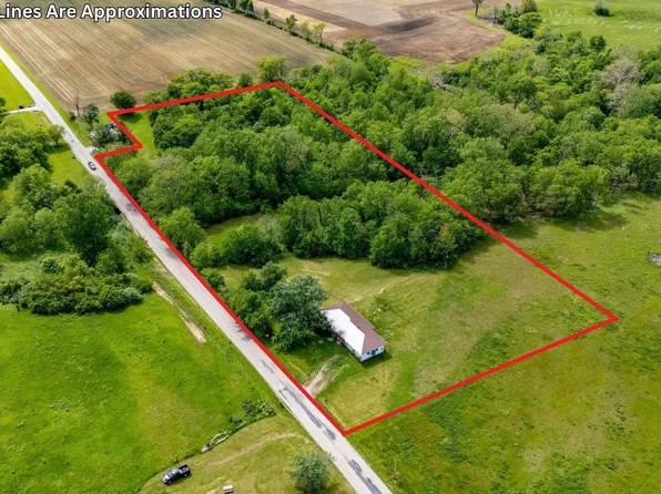 19379 Hall Rd, Mount Sterling, OH 43143