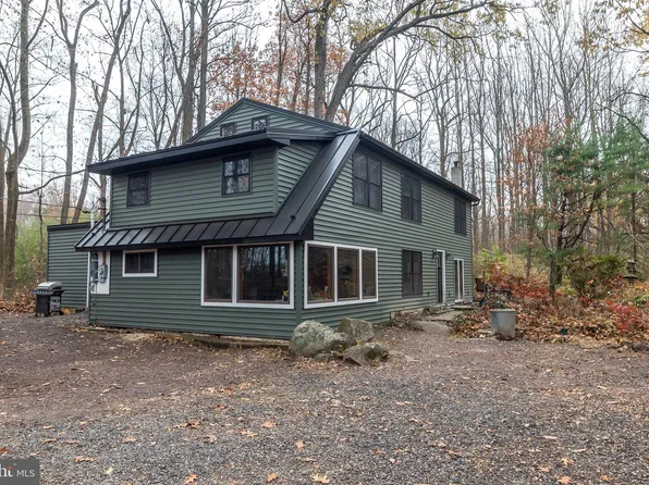 3551 Winding Rd, Kintnersville, PA 18930