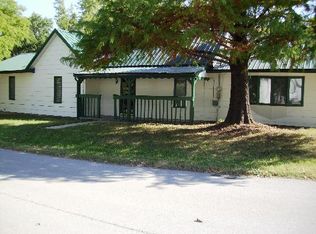 919 N Washington Ave, Chanute, KS 66720