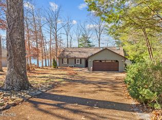 244 Lakeside Dr, Fairfield Glade, TN 38558