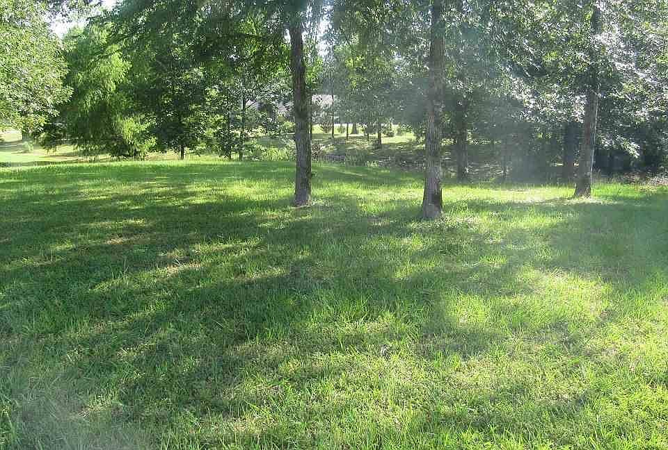 2nd image of 6801 Sugarhill Farm Rd