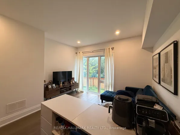 14 Persica St #Basement, Richmond Hill, ON L4E 1L3