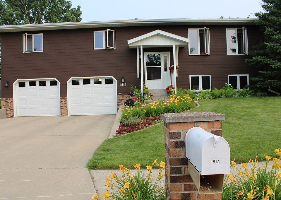 1st image of 1512 Grandview Dr