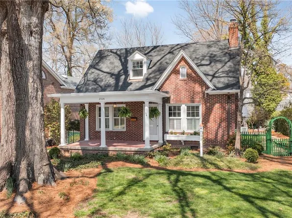 2106 Rolling Rd, Greensboro, NC 27403