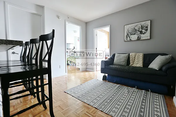 Rented by City Wide Apartments | media 17