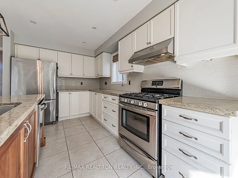 44 Moynahan Cres #MAIN — Photo 23