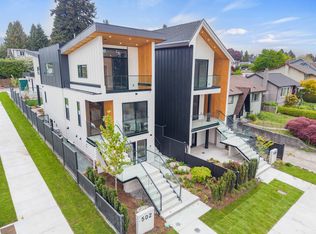 502 E 5th St, North Vancouver, BC V7L 1M4