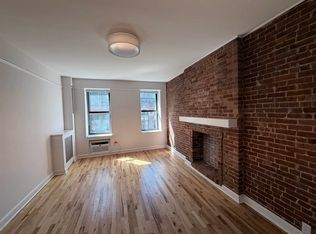447 W 56th St APT 5W, New York, NY 10019