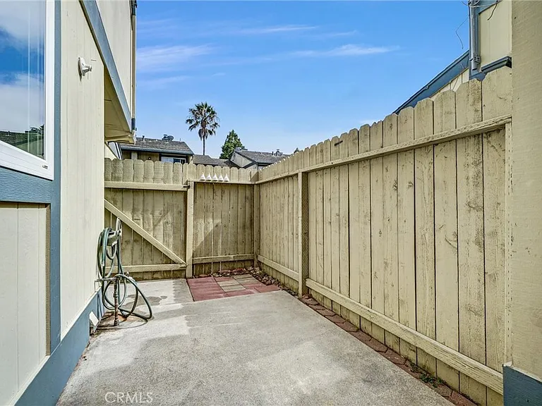 4526 Heil Ave — Photo 23