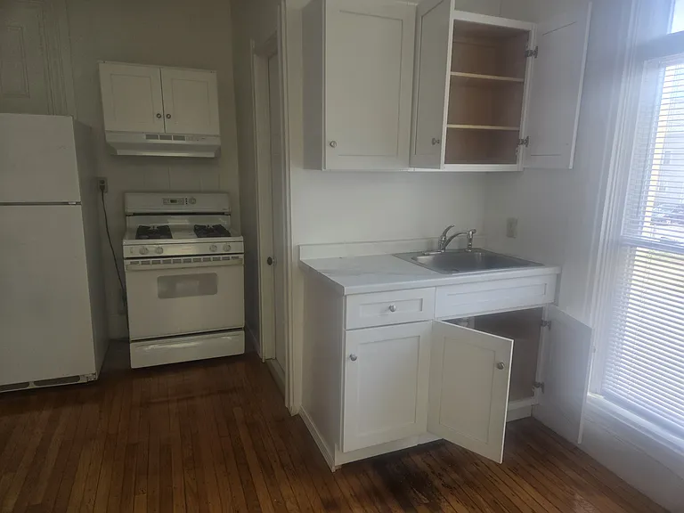 95 Governor St #1 — Photo 5