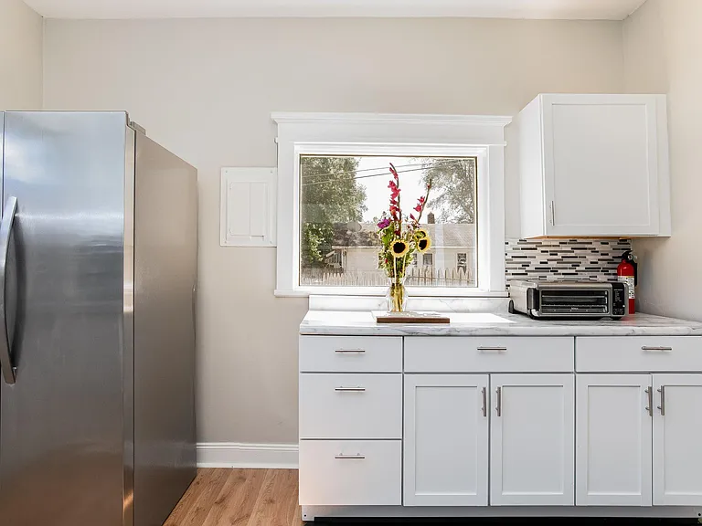 1122 Emerson Ave — Photo 16