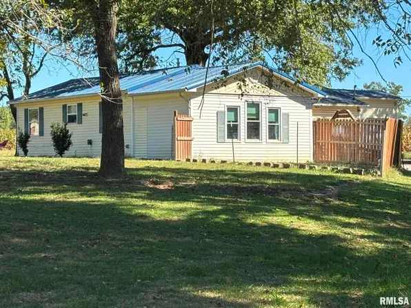 3152 Hotze Rd, Salem, IL 62881