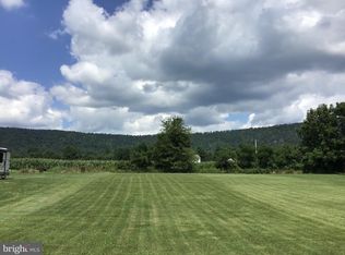7941 Mentzer Gap Rd, Waynesboro, PA 17268