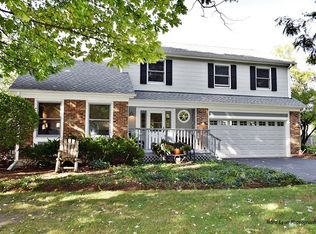 27W260 Birch St, Winfield, IL 60190