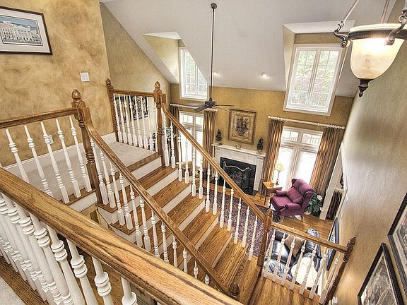 4th image of 1705 Rosebank Ln