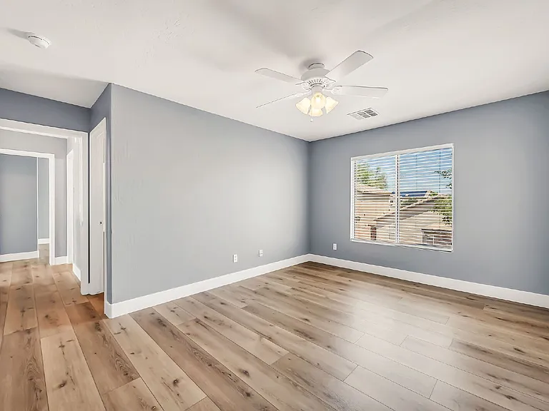 2422 E Olivine Rd — Photo 22