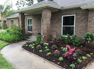570 Lazy Meadow Dr E, Jacksonville, FL 32225
