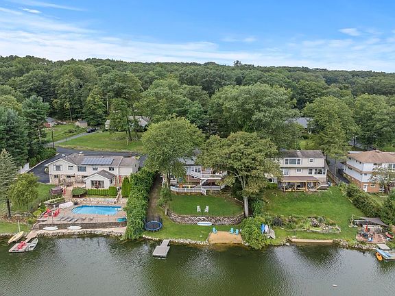 3rd image of 335 High Crest Dr