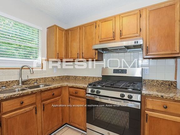 5th image of 5563 Bradley Cir