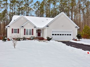 4012 Calvingate Ter, Chester, VA 23831