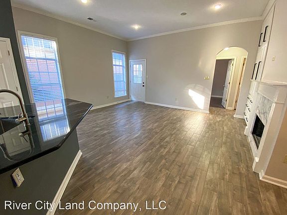 3rd image of 9046 Fulton Ln