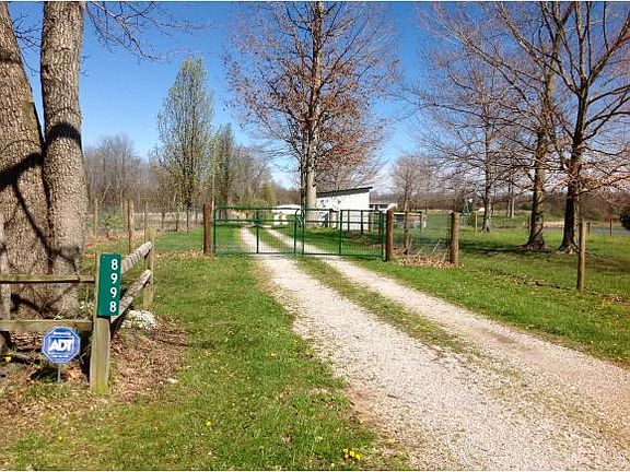 2nd image of 8998 N County Road 500 E