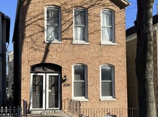 838 W 34th St, Chicago, IL 60608