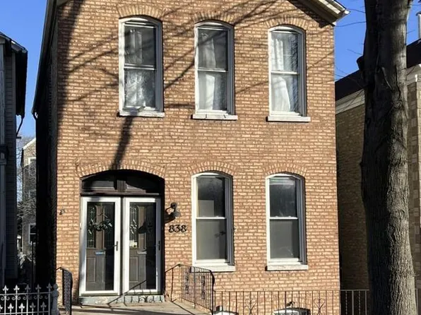 838 W 34th St, Chicago, IL 60608