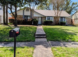 1841 Sage Dr, Garland, TX 75040