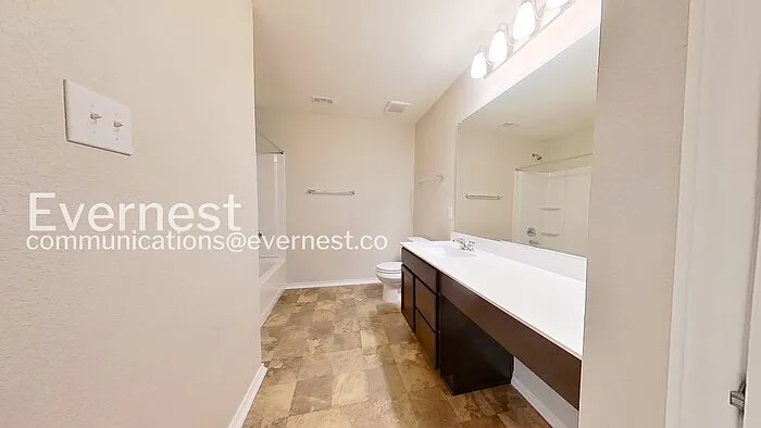 13700 Vigilance St — Photo 13