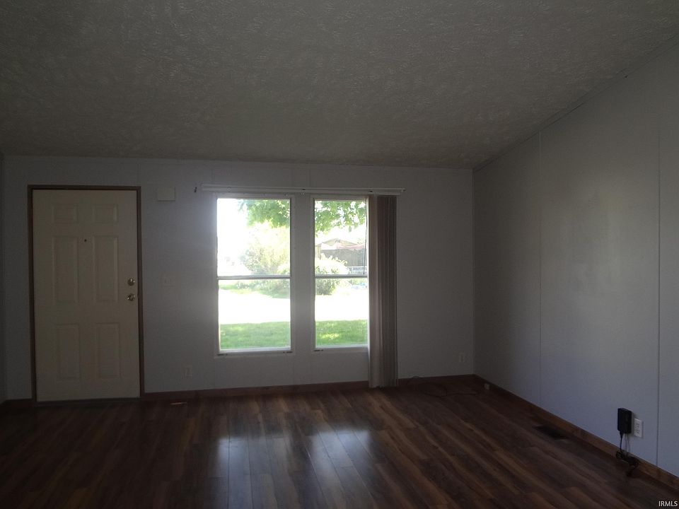 114 E 3rd St, Rochester, IN 46975 Zillow