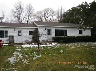 60908 County Road 380, Bangor, MI