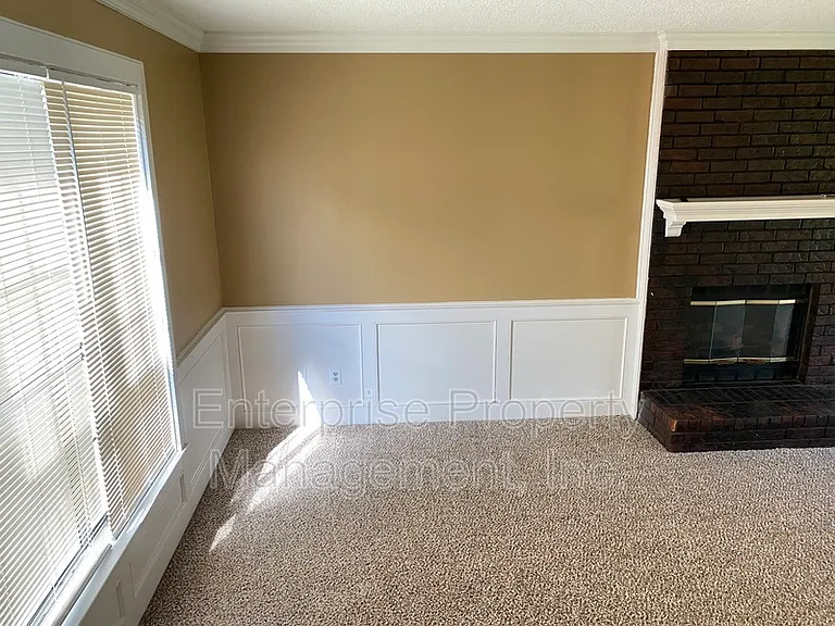 7828 Bland Ln — Photo 22