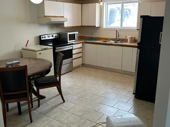 197 Pleasant Blvd, Georgina, ON L4P 2S7