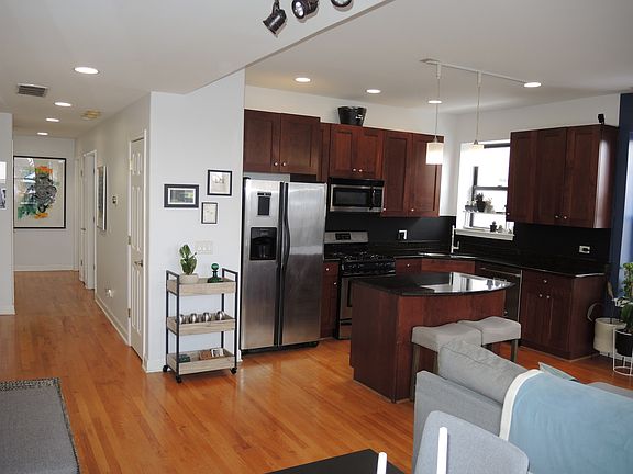 5th image of 4827 N Kimball Ave #3
