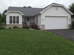 2121 Lisa Ln, Toledo, OH 43611
