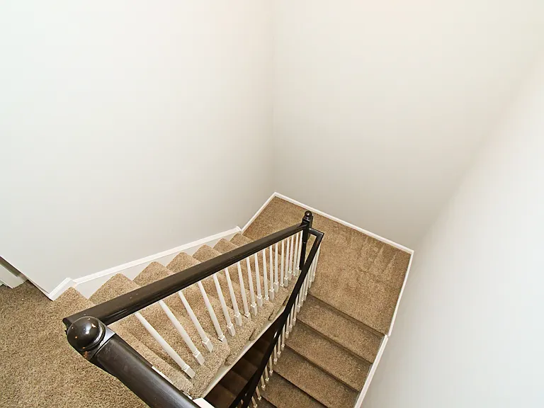 18 Norsham Way #1 — Photo 53