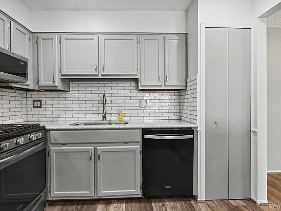 4th image of 41150 Southwind Dr #16