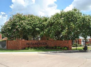 1349 Roaring Springs Rd, Fort Worth, TX 76114