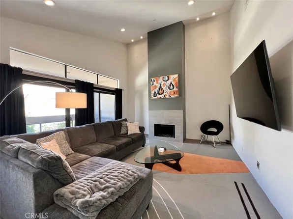 445 W Village Sq, Palm Springs, CA 92262