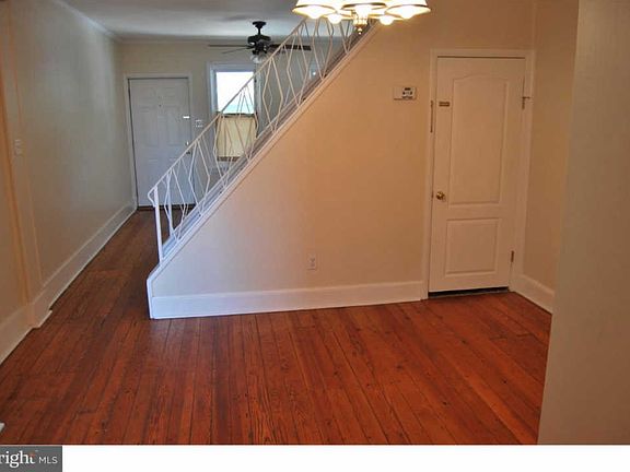 5th image of 233 Woodlawn Ave